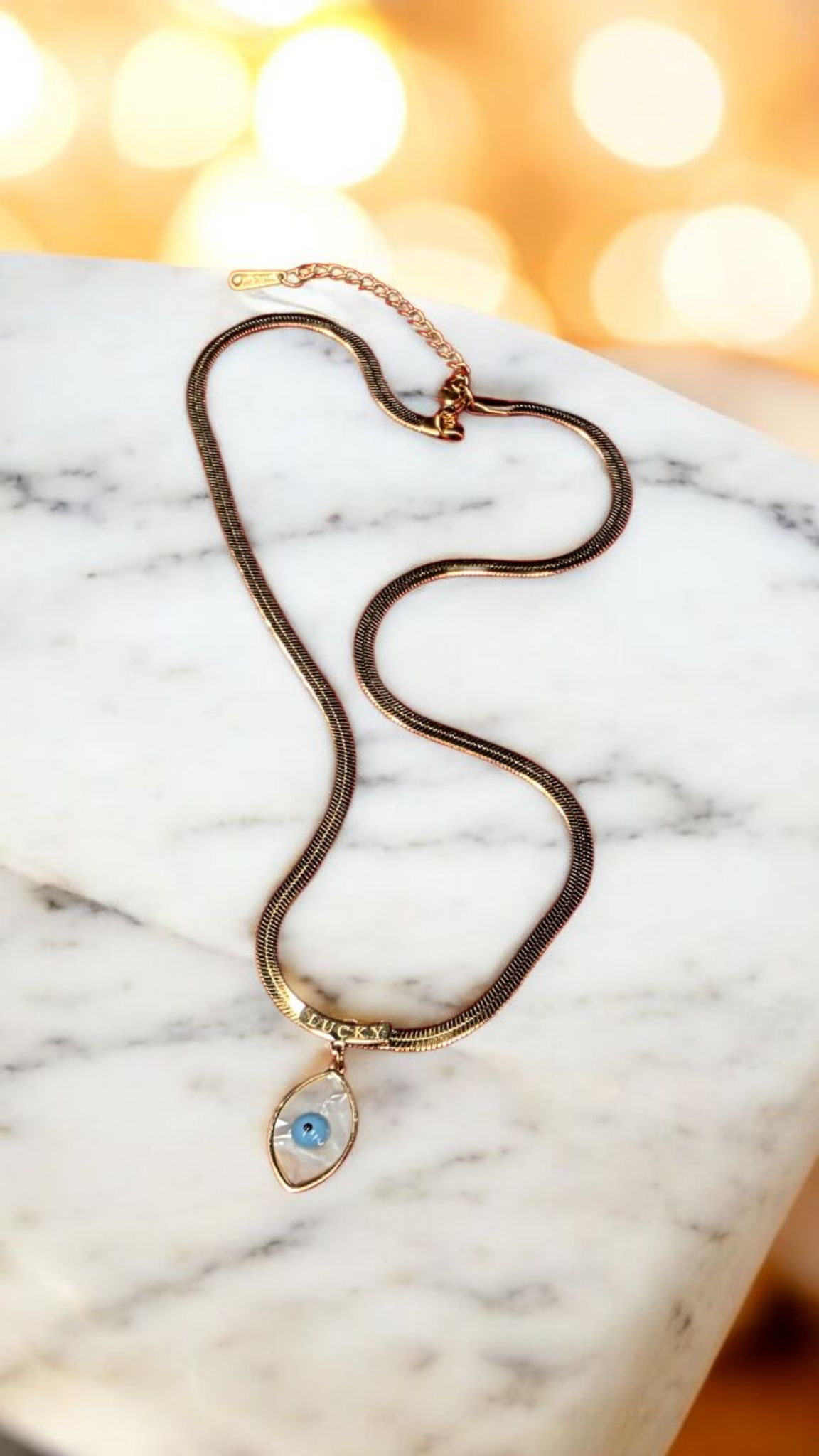 Blue Eye Pendant Necklace – 18K Gold-Plated, Waterproof & Tarnish-Resistant