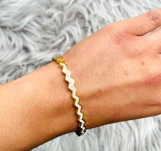 18K Gold Plated Sleek CZ Stone Bracelet – Waterproof & Adjustable Fit