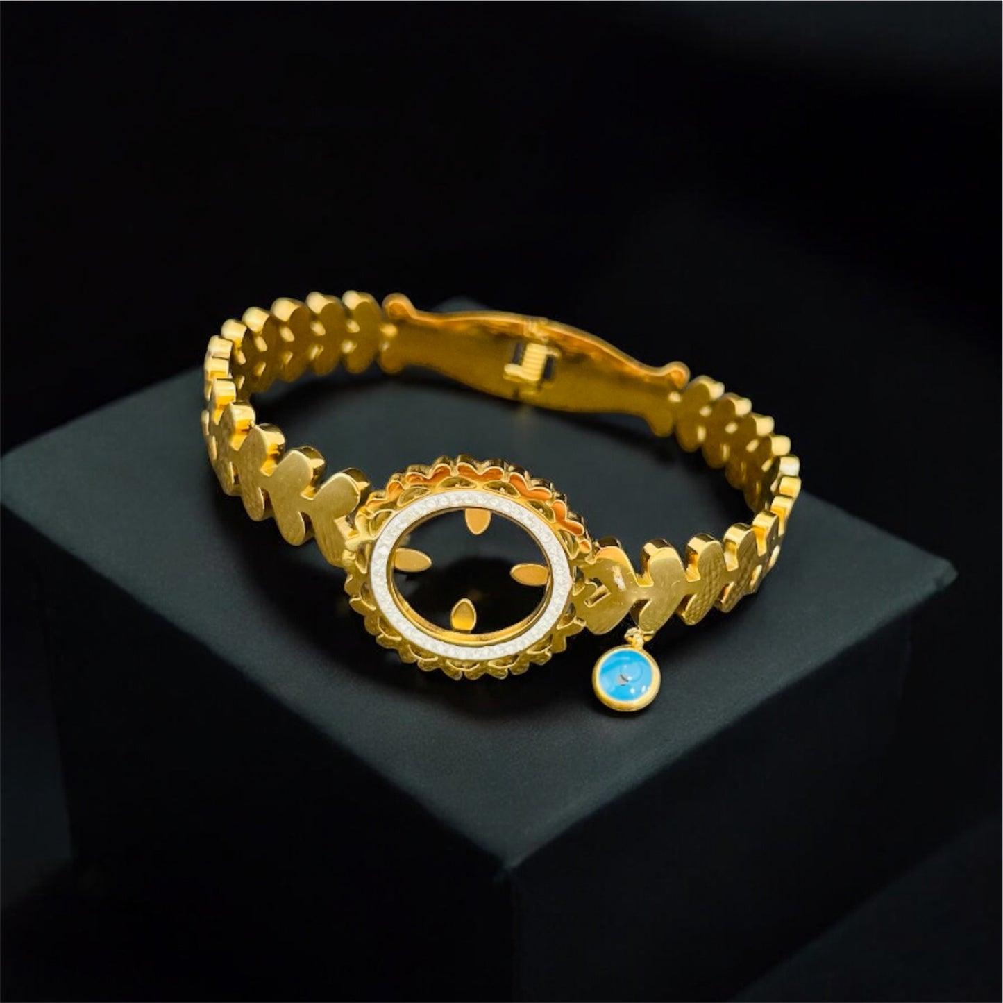 18K Gold Plated Bracelet with Hanging Blue Eye - Waterproof