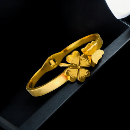 18K Gold Plated Butterfly Bracelet – Waterproof & Adjustable