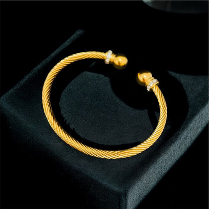 18K Gold Plated Solid Gold Design Bracelet – Waterproof & Adjustable