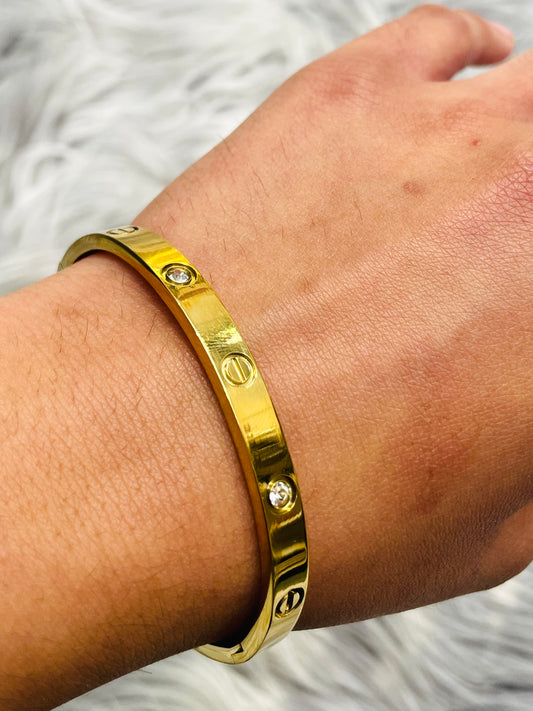 18K Gold Plated Elegant Designer Bracelet with CZ Stone – Waterproof