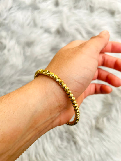 18K Gold Plated Cuff Open Bracelet Sold Gold – Adjustable & Waterproof