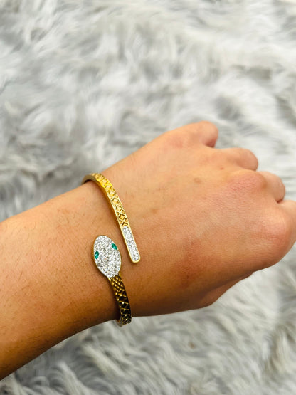 18K Gold Plated Serpent Design Bracelet – Waterproof & Adjustable Fit