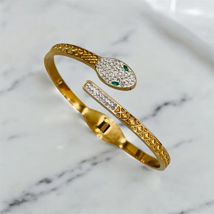 18K Gold Plated Serpent Design Bracelet – Waterproof & Adjustable Fit